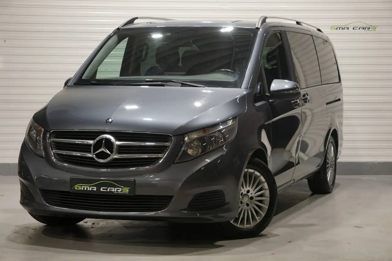 Mercedes-Benz V 220